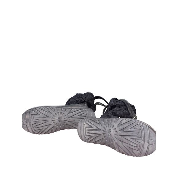 Black Cassidee Knit and Leather Uggs size 10 - Picture 5 of 6